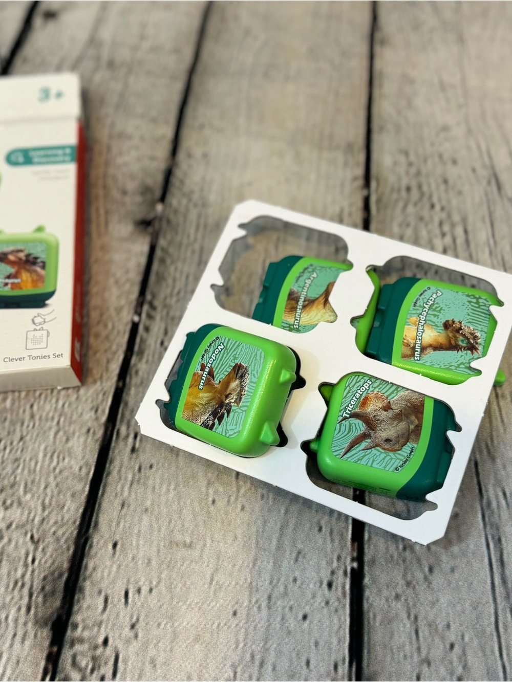 Tonies Gentle Giant Dinosaurs 4 Pack Tonies - Picture 2 of 5